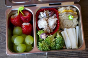 Five Church Snack Bentos from bunchesolunches.com