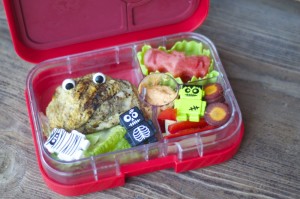 Monster Mash Bento from bunchesolunches.com