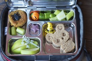 Witchy Hamster Bento from bunchesolunches.com