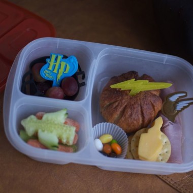 Harry Potter Bento from bunchesolunches.com