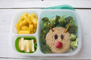 Shoestring Bento: Reindeer from bunchesolunches.com