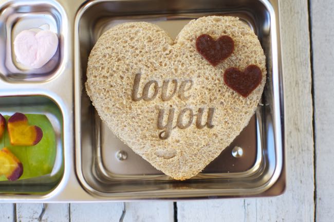 This love you lunch is easy and quick to put together. It has a variety of healthy, fresh foods.