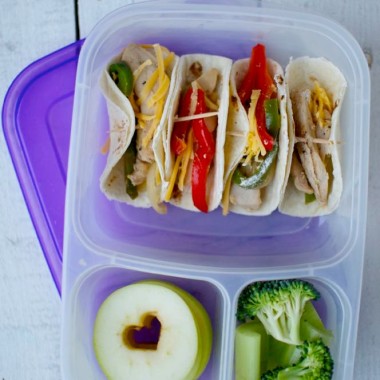 Shoestring Bento Mini Fajita Lunch from bunchesolunches.com